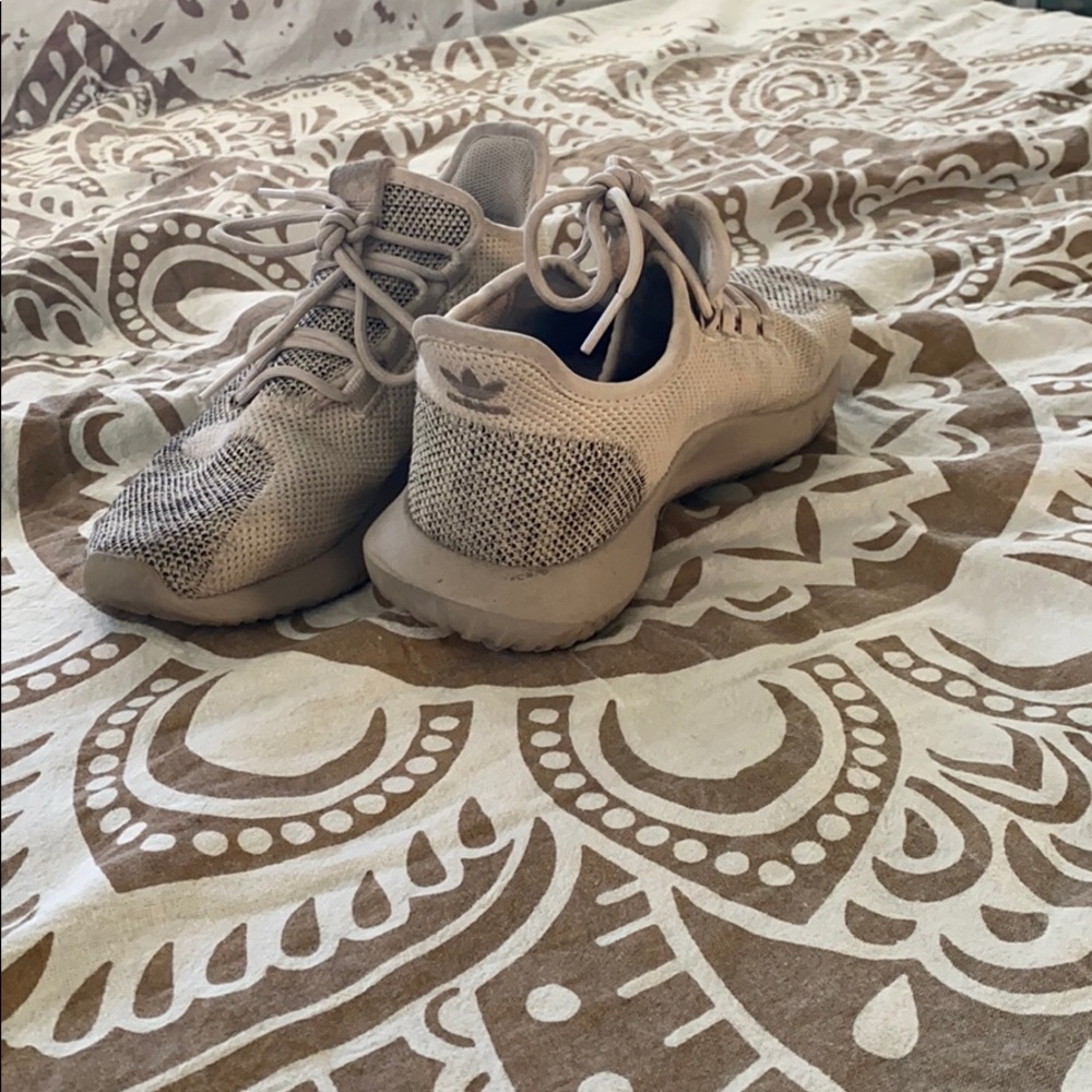Adidas Tennis Shoes